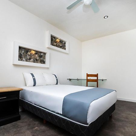 Capital O Hotel Joyma Suites, San Luis San Luis Potosí Zewnętrze zdjęcie