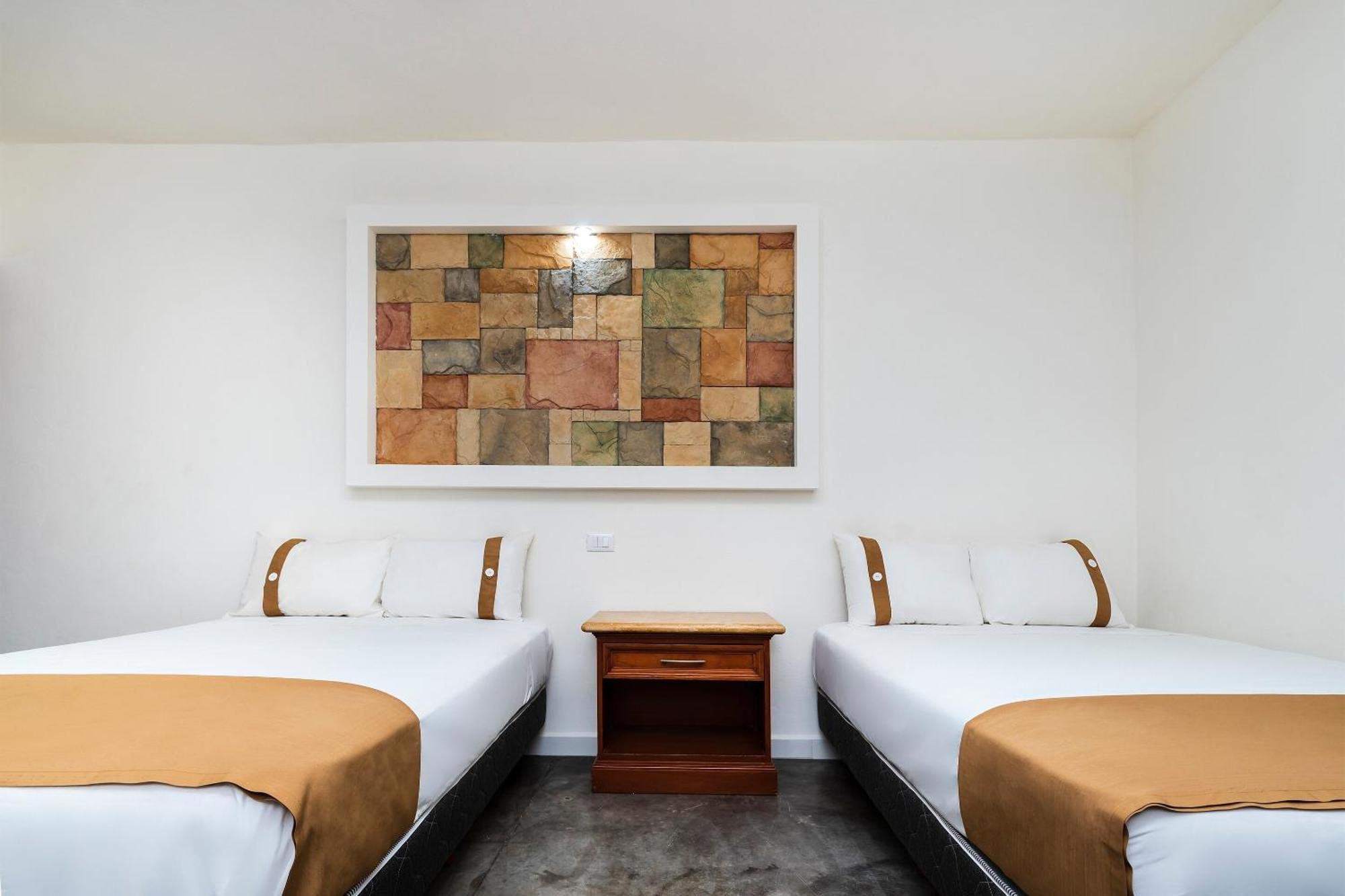 Capital O Hotel Joyma Suites, San Luis San Luis Potosí Zewnętrze zdjęcie