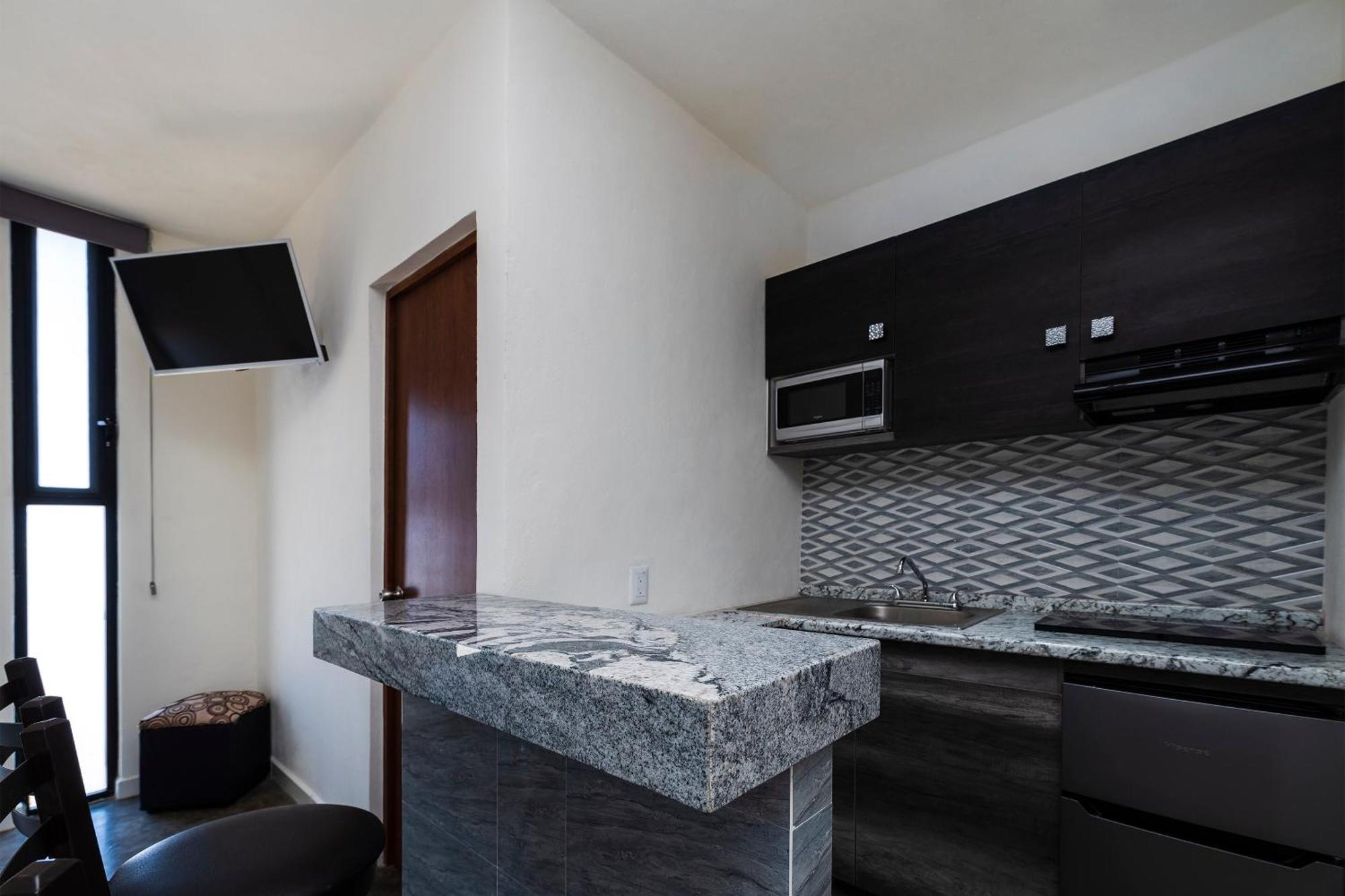 Capital O Hotel Joyma Suites, San Luis San Luis Potosí Zewnętrze zdjęcie